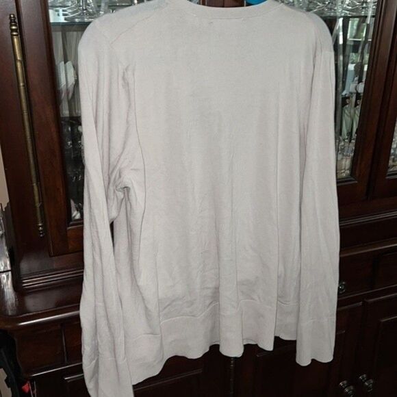 Tahari Cardigan with wide sleeves. Color pale platinum - Picture 3 of 7